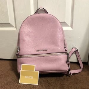 Michael Kors Rhea Zip Small Backpack 🎒